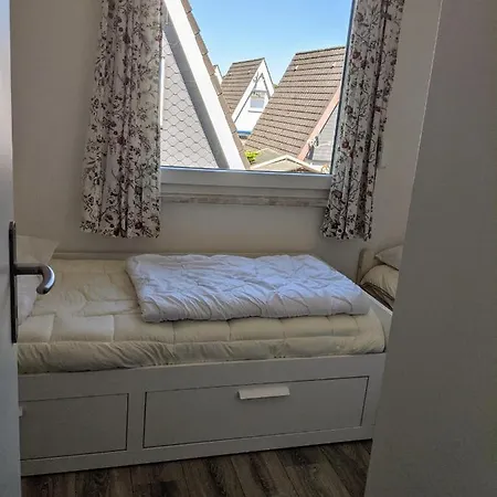 Luette Strandhuus بيت للعطل